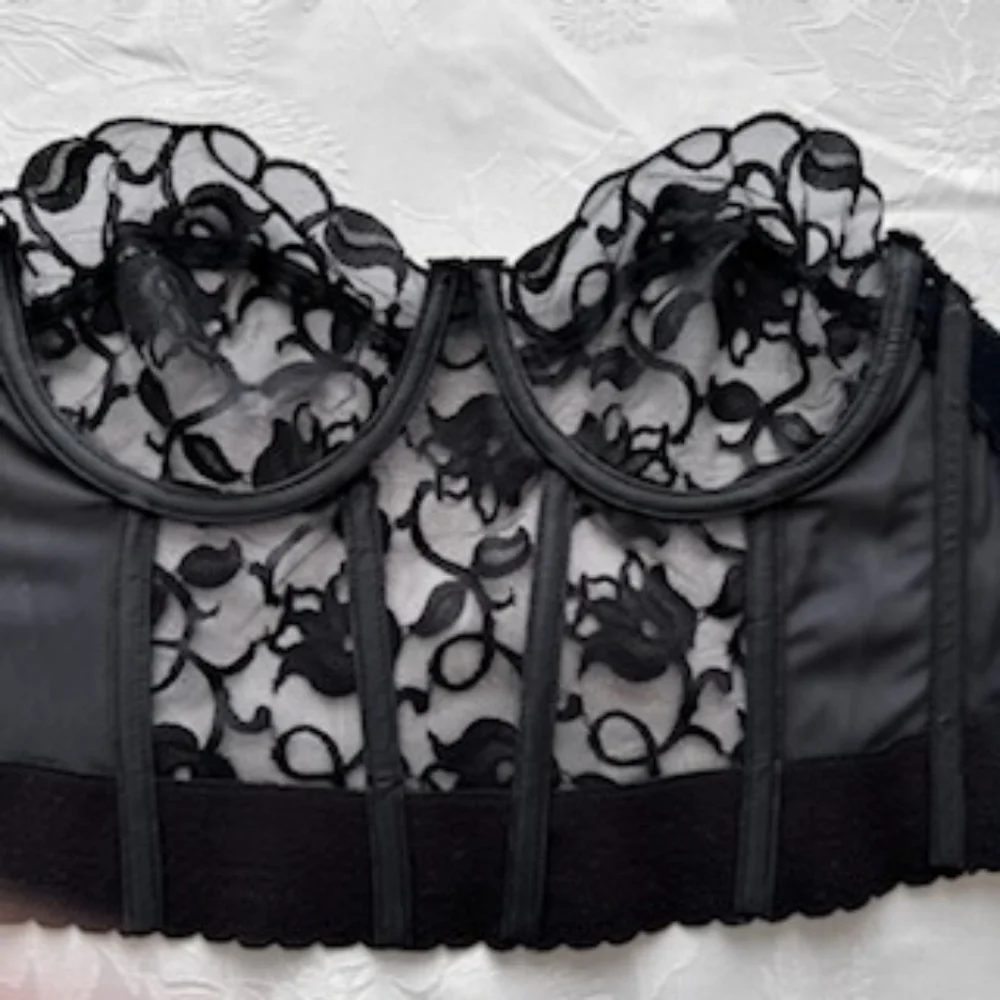 VICTORIAS SECRET GOLD LABEL VINTAGE BLACK LACE CORSET SIZE 36B - Picture 16 of 16